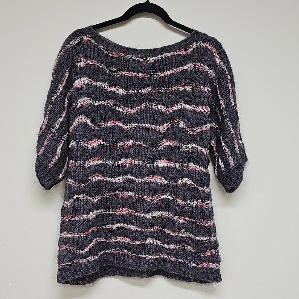JRW - Handknit Wave Stripes Short Sleeve Sweater, Gray & Pink, Size Large - Picture 1 of 7